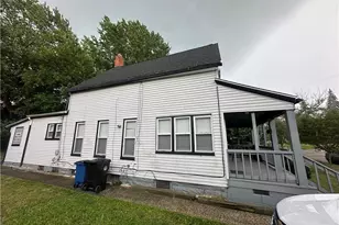 875 E 154th St, Loveland, OH 44110 - Photo 2