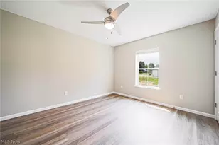1925 Candell Ave SW, Massillon, OH 44646 - Photo 16