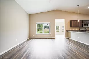 1925 Candell Ave SW, Massillon, OH 44646 - Photo 12