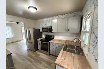1547 Hay Avenue, Coshocton, OH 43812 - Photo 8