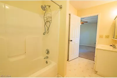 318 Greenwood Drive, Williamstown, WV 26187 - Photo 28