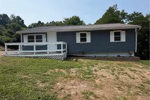 106 Jennifer Dr, Byesville, OH 43723 - Photo 2