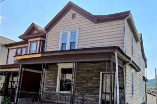 312 N 7th St, Martins Ferry, OH 43935 - Photo 2