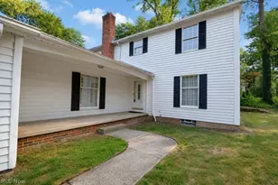 9237 Creekwood Dr, Mentor, OH 44060 - Photo 4