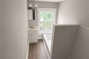 720 Florida Ave, Lakemore, OH 44314 - Photo 6