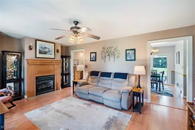 3810 Linda Way, New Waterford, OH 44445 - Photo 6