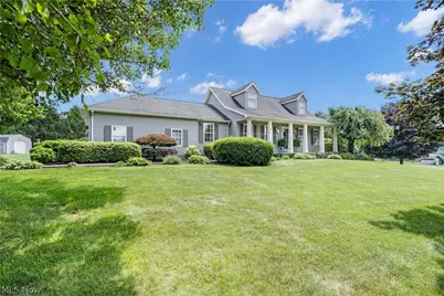 3810 Linda Way, New Waterford, OH 44445 - Photo 2