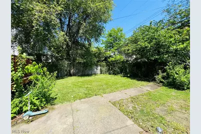 537 E 118th Street, Loveland, OH 44108 - Photo 6