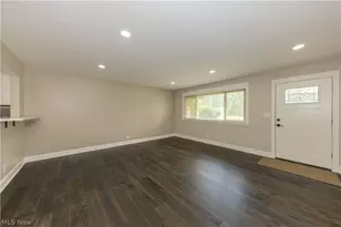 33 Oviatt Dr, Northfield, OH 44067 - Photo 8