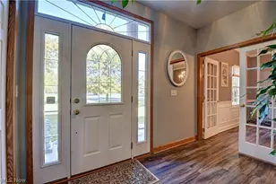 2390 Auberry Dr, Green, OH 44312 - Photo 2