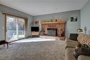 2390 Auberry Dr, Green, OH 44312 - Photo 4