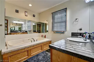 2390 Auberry Dr, Green, OH 44312 - Photo 18