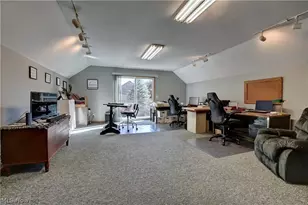 2390 Auberry Dr, Akron, OH 44312 - Photo 22