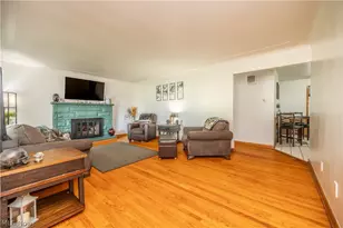 3832 Edinburgh Dr, Austintown, OH 44511 - Photo 4