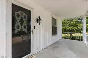 67662 Broadway Ave, Bridgeport, OH 43912 - Photo 4