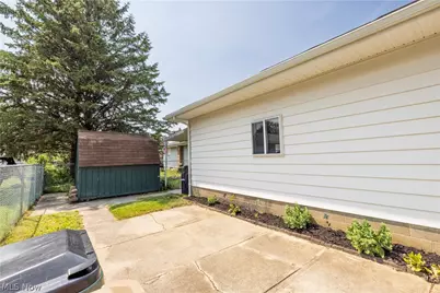 3130 Charles Street, Cuyahoga Falls, OH 44221 - Photo 42