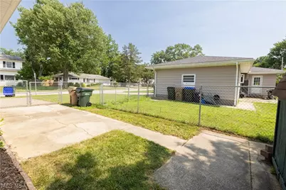 3130 Charles Street, Cuyahoga Falls, OH 44221 - Photo 44