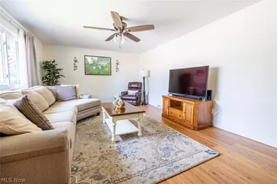 3130 Charles Street, Cuyahoga Falls, OH 44221 - Photo 2