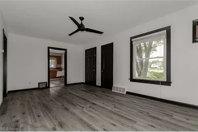 7987 Euclid Chardon Road, Kirtland, OH 44094 - Photo 14