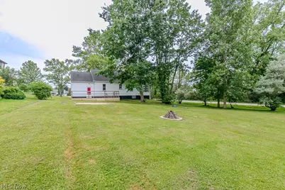 7987 Euclid Chardon Road, Kirtland, OH 44094 - Photo 6