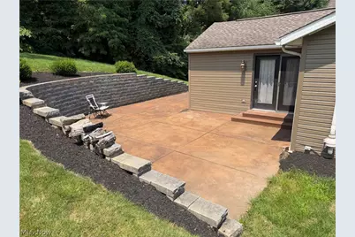 1016 Thomas Drive SW, New Philadelphia, OH 44663 - Photo 4