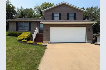1016 Thomas Drive SW, New Philadelphia, OH 44663 - Photo 2