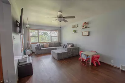 1757 Pleasant Valley Road NE, New Philadelphia, OH 44663 - Photo 14