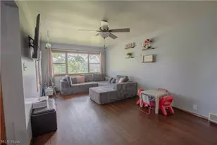 1757 Pleasant Valley Rd NE, New Philadelphia, OH 44663 - Photo 14
