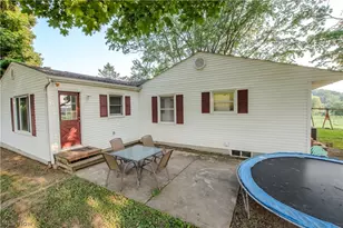 1757 Pleasant Valley Rd NE, New Philadelphia, OH 44663 - Photo 6