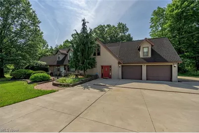 242 Elvira Court, McDonald, OH 44437 - Photo 2
