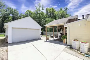 5659 Pleasant St, North Ridgeville, OH 44039 - Photo 4