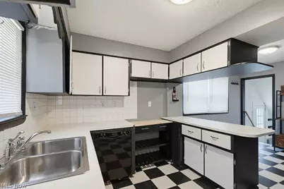 1866 Flint Avenue, Akron, OH 44305 - Photo 12