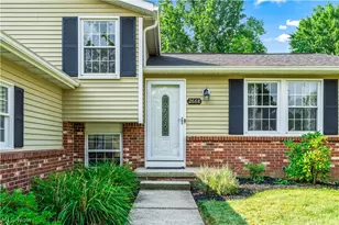 2668 Serra Vista Dr, Stow, OH 44224 - Photo 2