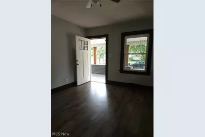 614 Sanford Avenue, Akron, OH 44305 - Photo 2