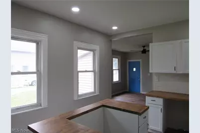 2334 W 38th Street, Loveland, OH 44113 - Photo 12