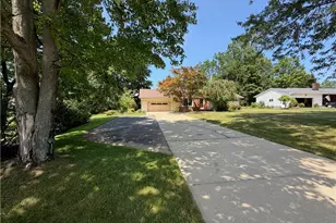 7221 Rosedale Dr, Mentor, OH 44060 - Photo 44