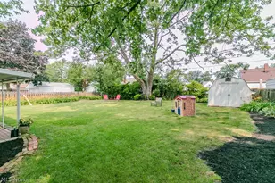 29127 Forestgrove Rd, Willowick, OH 44095 - Photo 32