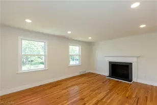 17606 Chagrin Blvd, Huber Heights, OH 44120 - Photo 10