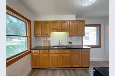 522 Eastern Heights Boulevard, Elyria, OH 44035 - Photo 18