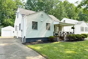 522 Eastern Heights Blvd, Elyria, OH 44035 - Photo 2