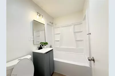 522 Eastern Heights Boulevard, Elyria, OH 44035 - Photo 22