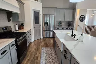 5705 Shadow Ridge Cir NW, North Canton, OH 44720 - Photo 8