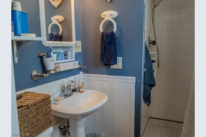 9811 Bellhaven Avenue NW, Uniontown, OH 44685 - Photo 36