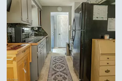 9811 Bellhaven Avenue NW, Uniontown, OH 44685 - Photo 16