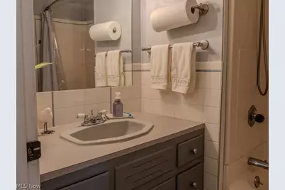 9811 Bellhaven Avenue NW, Uniontown, OH 44685 - Photo 22