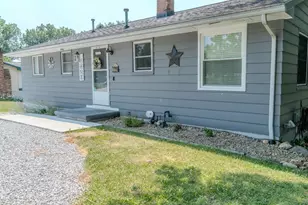 9811 Bellhaven Ave NW, Uniontown, OH 44685 - Photo 4