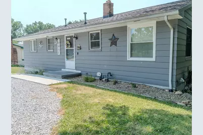 9811 Bellhaven Avenue NW, Uniontown, OH 44685 - Photo 4