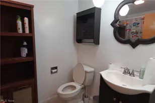 1511 N 9th St, Martins Ferry, OH 43935 - Photo 10