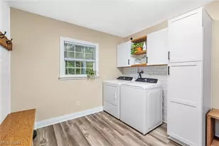 6342 Manchester Rd, New Franklin, OH 44216 - Photo 12