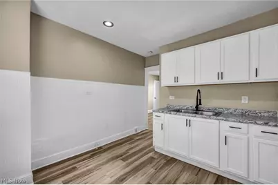 911 Royal Road, Loveland, OH 44110 - Photo 6